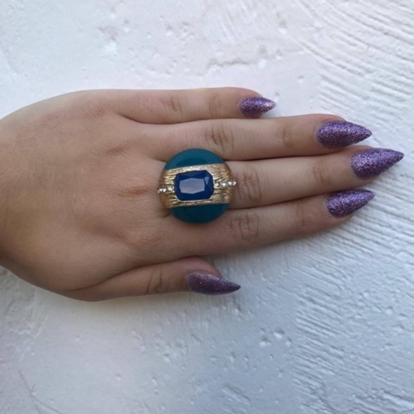 Green-Blue Gold Rhinestone Stretchy Statement Ring – One Size Fashion Jewelry - Picture 2 of 5